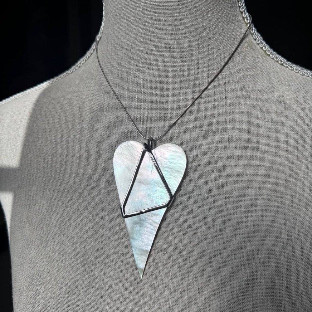 Modern Unique Mother-of-Pearl Heart Pendant Necklace and 925 Silver Chain